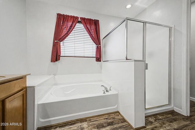 744 W DESERT HOLLOW Drive, San Tan Valley, AZ 85143