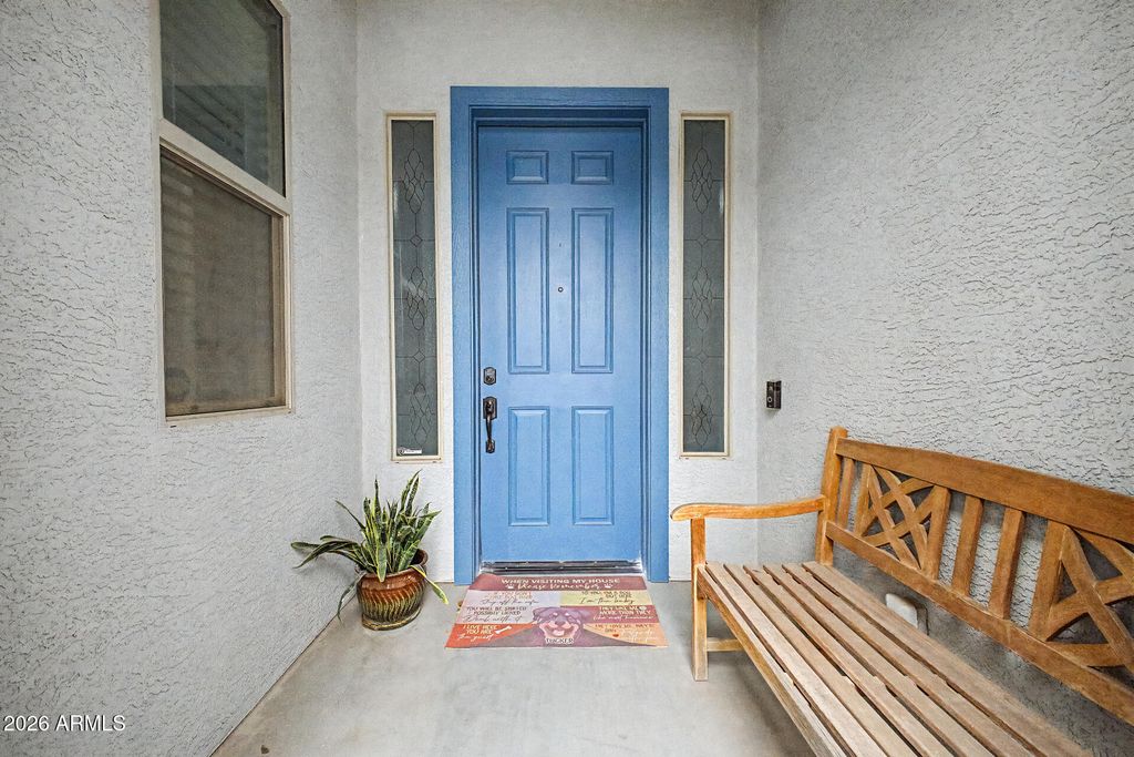 744 W DESERT HOLLOW Drive, San Tan Valley, AZ 85143