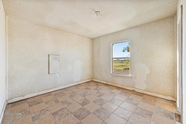 5836 Fm 3383, Corsicana, TX 75110