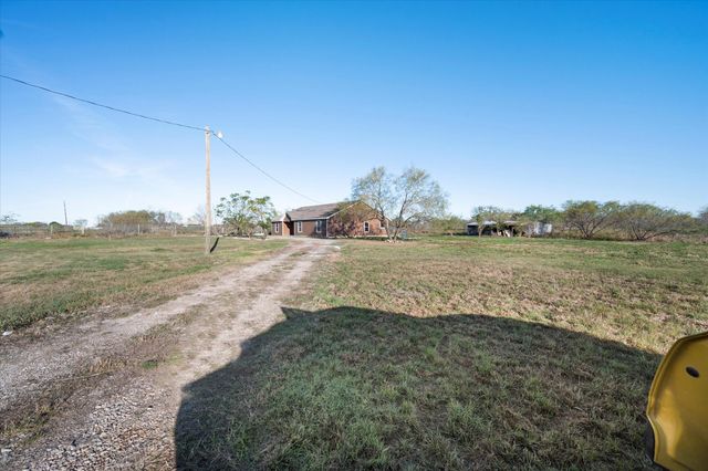 5836 Fm 3383, Corsicana, TX 75110