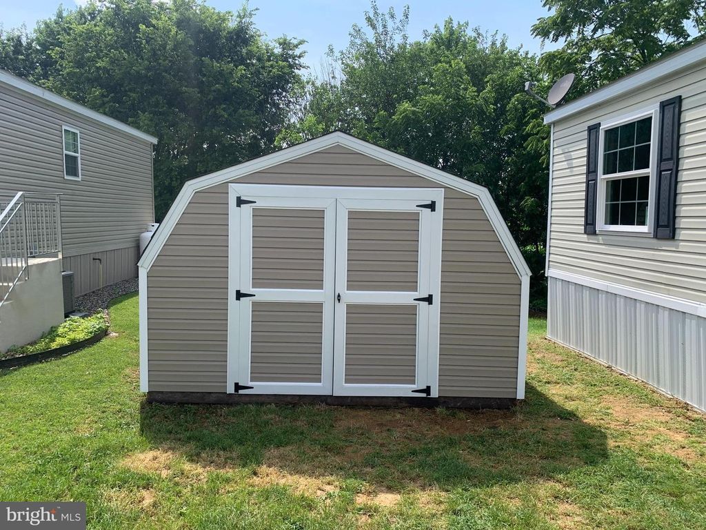335 PALM CITY PARK, Annville, PA 17003