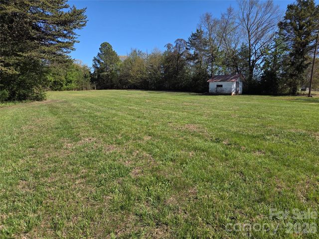 2744 N NC 16 Business Highway, Denver, NC 28037