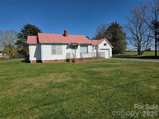 2744 N NC 16 Business Highway, Denver, NC 28037