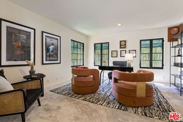 1701 Queens Court, Los Angeles, CA 90069