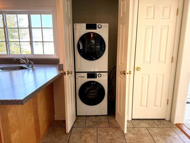 30 Edgestone Drive 30, Bridgewater, MA 02324