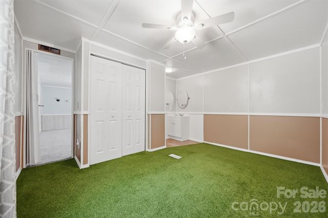 5404 B J Drive, Conover, NC 28613