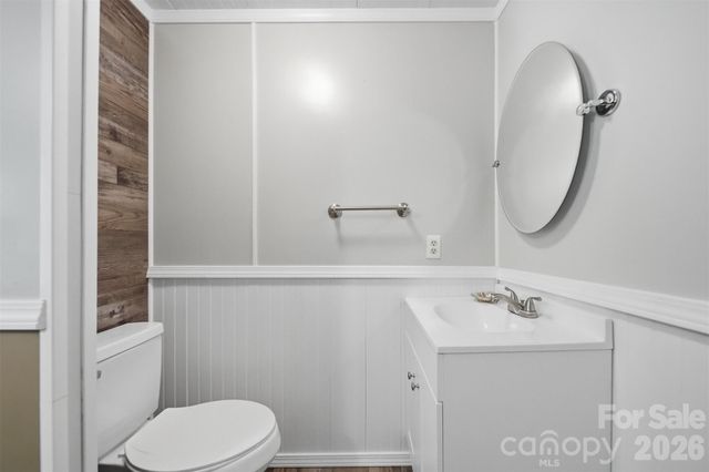 5404 B J Drive, Conover, NC 28613