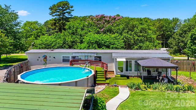 5404 B J Drive, Conover, NC 28613