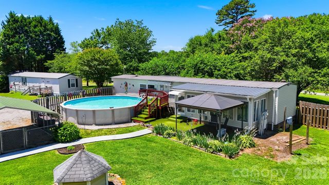 5404 B J Drive, Conover, NC 28613