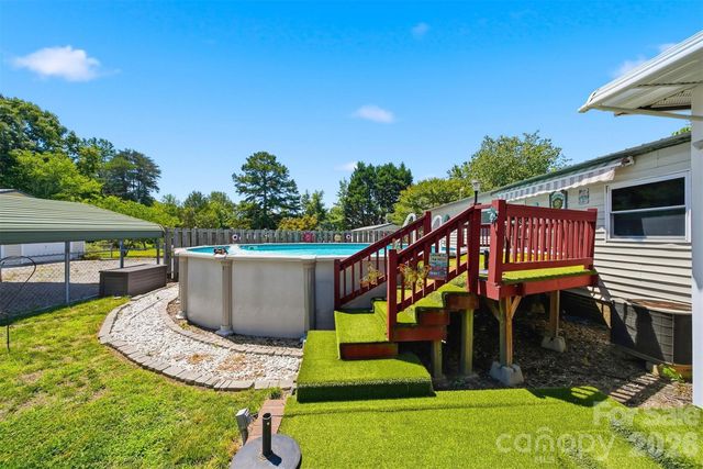 5404 B J Drive, Conover, NC 28613