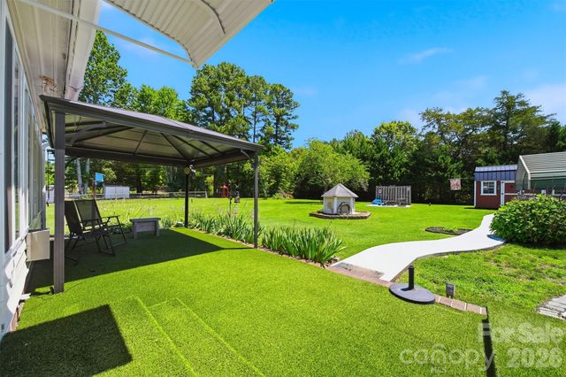 5404 B J Drive, Conover, NC 28613