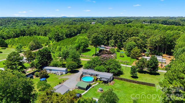 5404 B J Drive, Conover, NC 28613