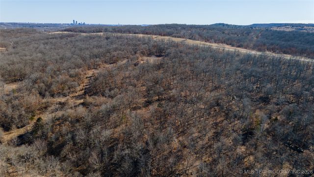 4970 NW 52nd Avenue, Tulsa, OK 74126