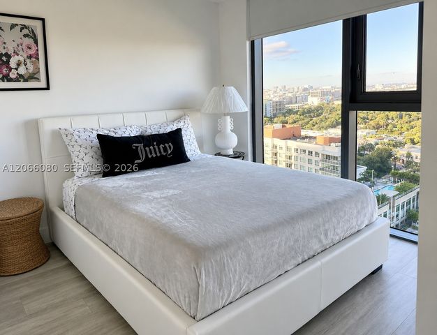 121 NE 34th St 1916, Miami, FL 33137