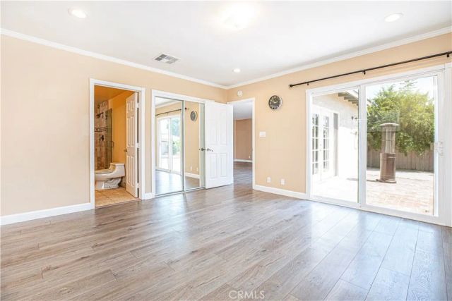 10207 Collett Ave, North Hills, CA 91343