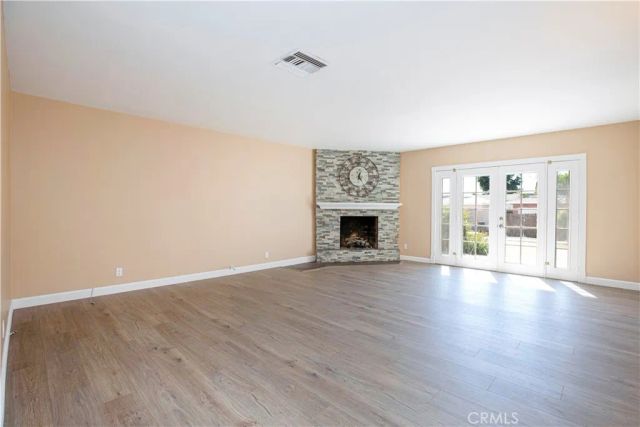 10207 Collett Ave, North Hills, CA 91343