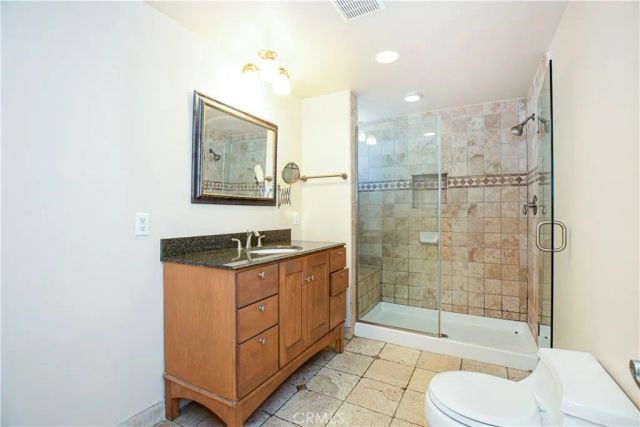 10207 Collett Ave, North Hills, CA 91343