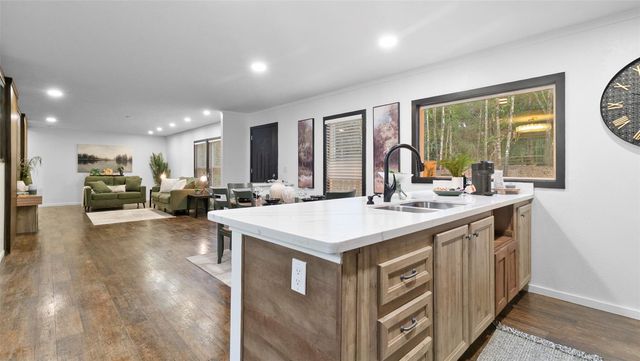 455 Hickory Hill Road, Cleveland, TX 77328