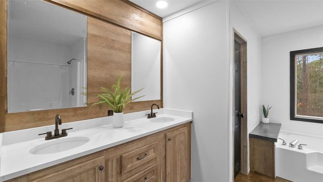 455 Hickory Hill Road, Cleveland, TX 77328