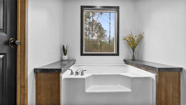 455 Hickory Hill Road, Cleveland, TX 77328