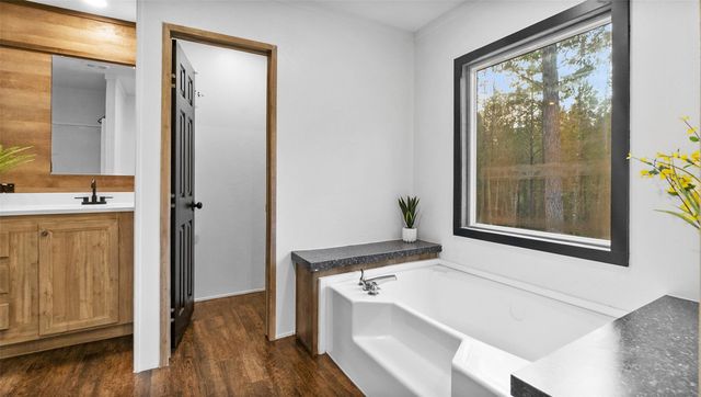 455 Hickory Hill Road, Cleveland, TX 77328