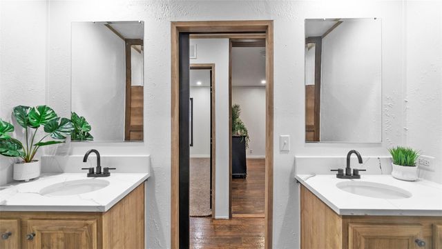 455 Hickory Hill Road, Cleveland, TX 77328