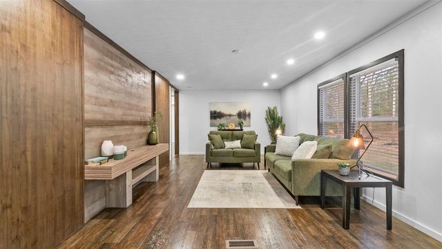 455 Hickory Hill Road, Cleveland, TX 77328