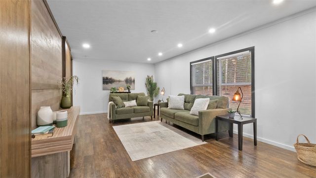 455 Hickory Hill Road, Cleveland, TX 77328