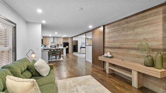 455 Hickory Hill Road, Cleveland, TX 77328