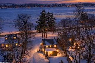 8600 River Road, Cottrellville, MI 48039