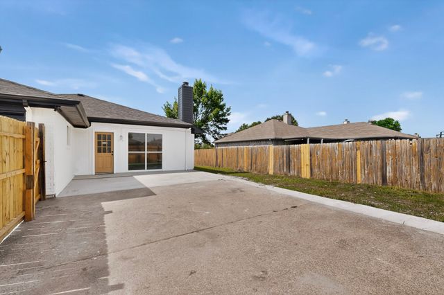 1505 Allen Drive, Mesquite, TX 75149