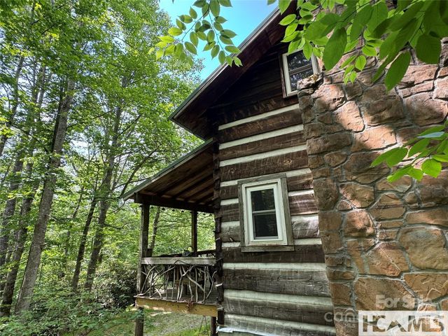 1524 McCall Road, Cashiers, NC 28717