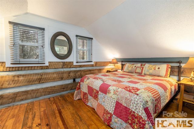 1524 McCall Road, Cashiers, NC 28717