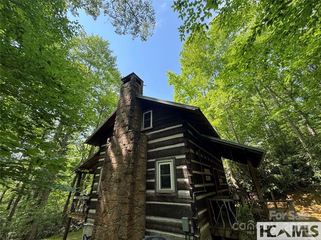 1524 McCall Road, Cashiers, NC 28717