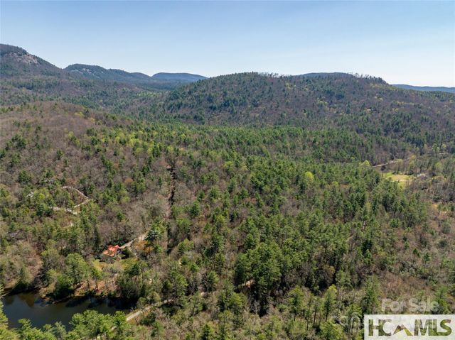 1524 McCall Road, Cashiers, NC 28717
