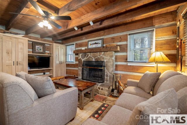 1524 McCall Road, Cashiers, NC 28717