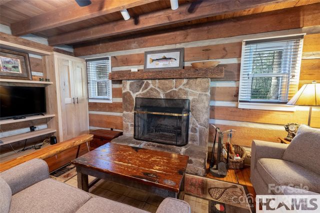 1524 McCall Road, Cashiers, NC 28717