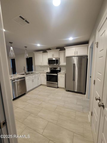 313 Harvest Lane, Abbeville, LA 70510