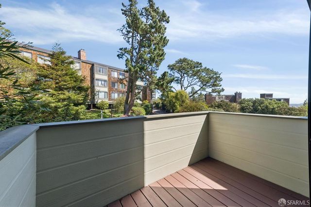 60 Ora Way H101, San Francisco, CA 94131