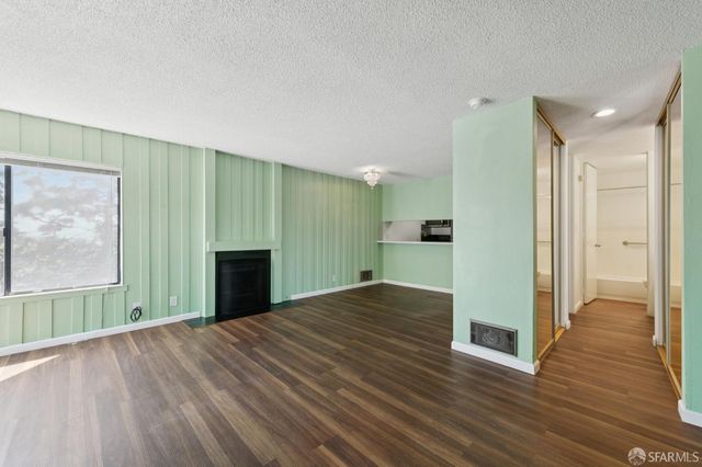 60 Ora Way H101, San Francisco, CA 94131