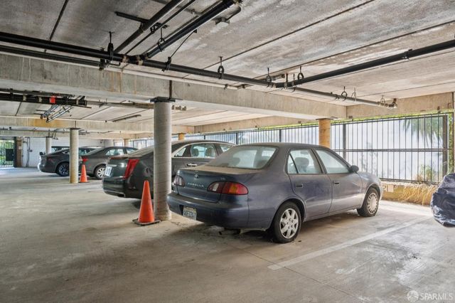 60 Ora Way H101, San Francisco, CA 94131