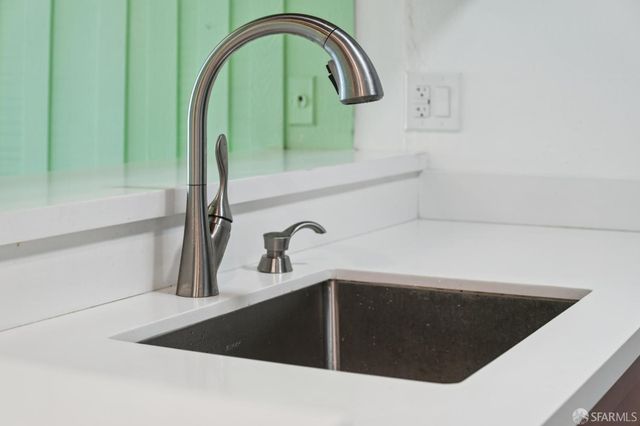 60 Ora Way H101, San Francisco, CA 94131