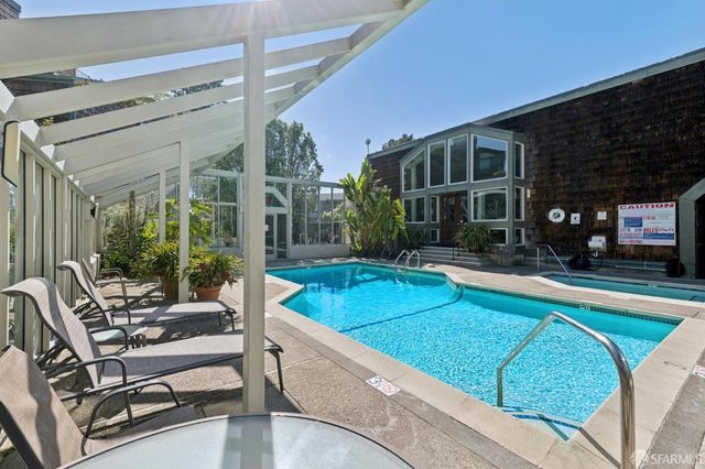 60 Ora Way H101, San Francisco, CA 94131