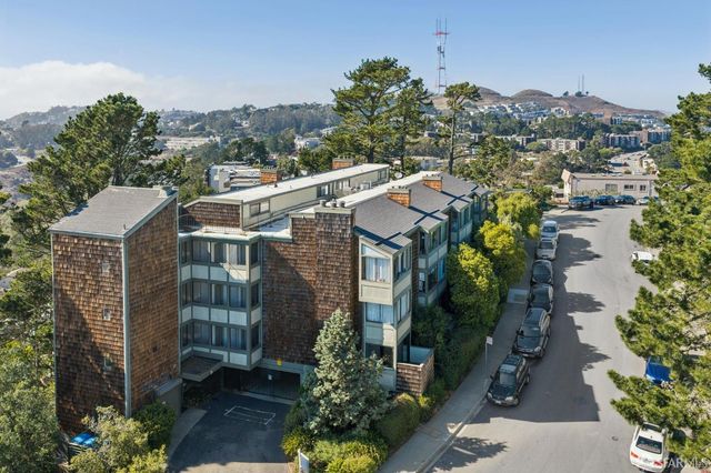60 Ora Way H101, San Francisco, CA 94131