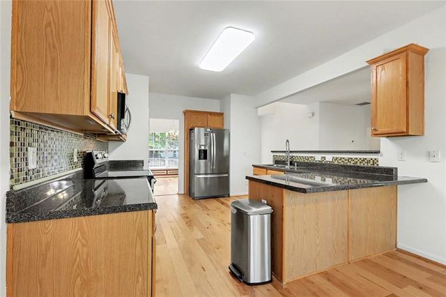 528 Vickers Lane, Locust Grove, GA 30248