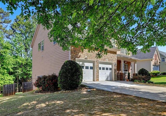 528 Vickers Lane, Locust Grove, GA 30248