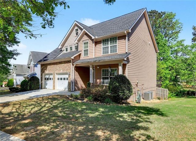 528 Vickers Lane, Locust Grove, GA 30248