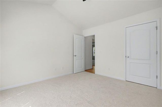 528 Vickers Lane, Locust Grove, GA 30248