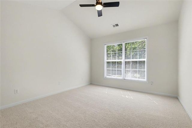 528 Vickers Lane, Locust Grove, GA 30248