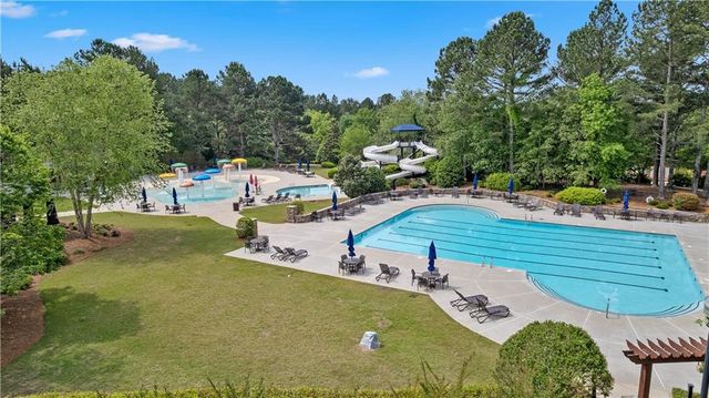 528 Vickers Lane, Locust Grove, GA 30248